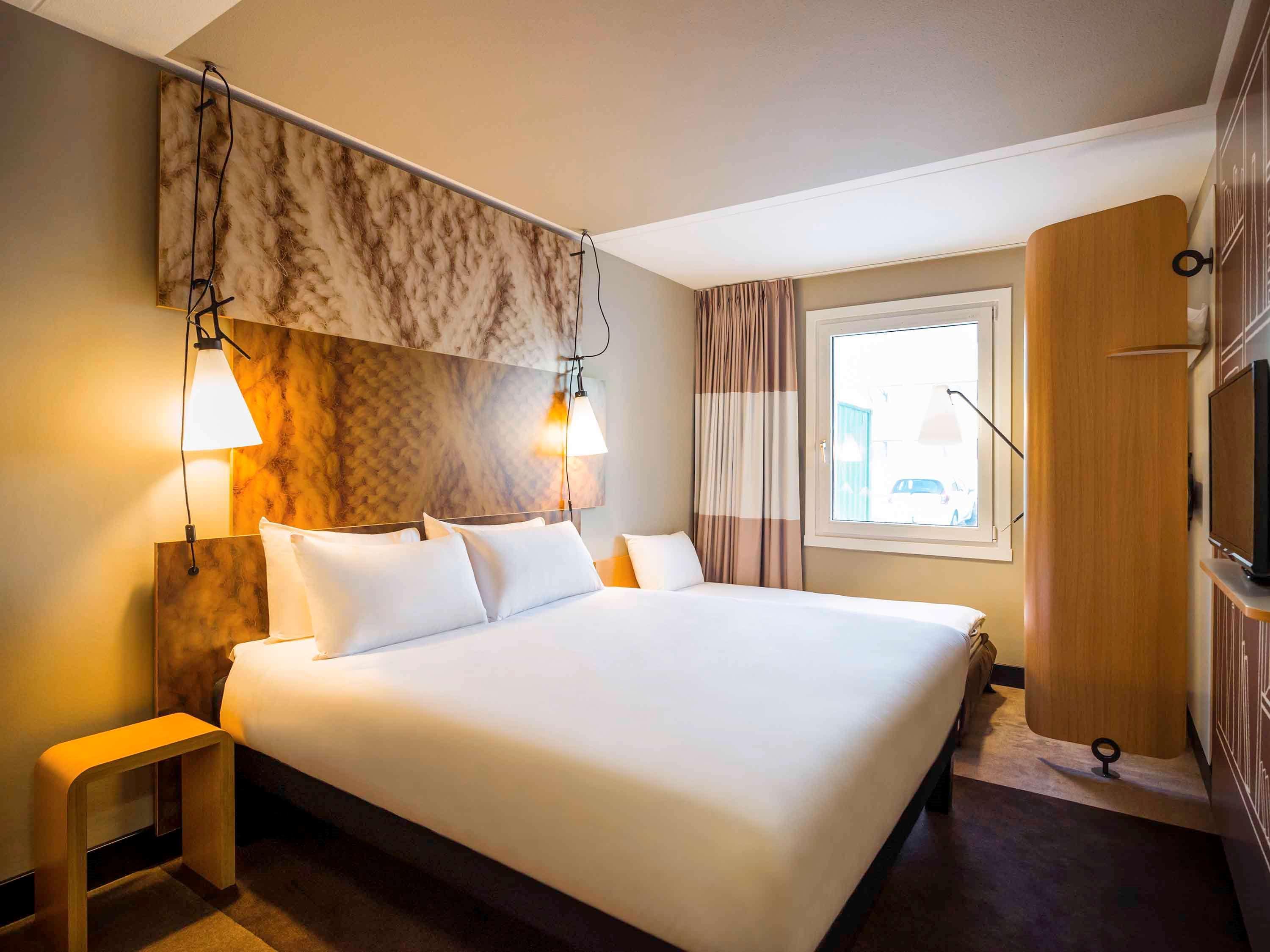 ไอบิส อัมสเตอร์ดัมแอร์พอร์ต Hotel บาดโฮเวอดอร์ป ภายนอก รูปภาพ