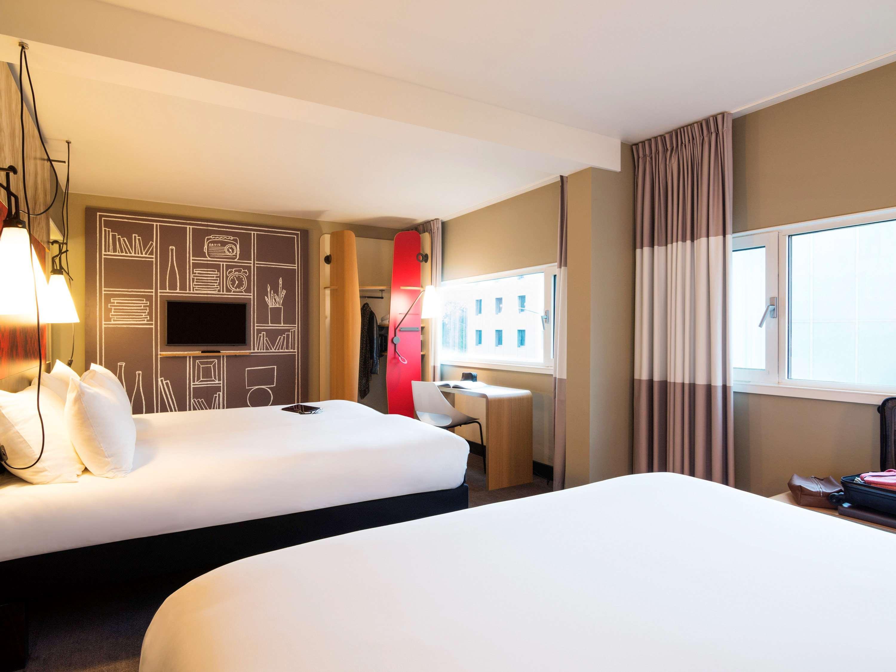 ไอบิส อัมสเตอร์ดัมแอร์พอร์ต Hotel บาดโฮเวอดอร์ป ภายนอก รูปภาพ