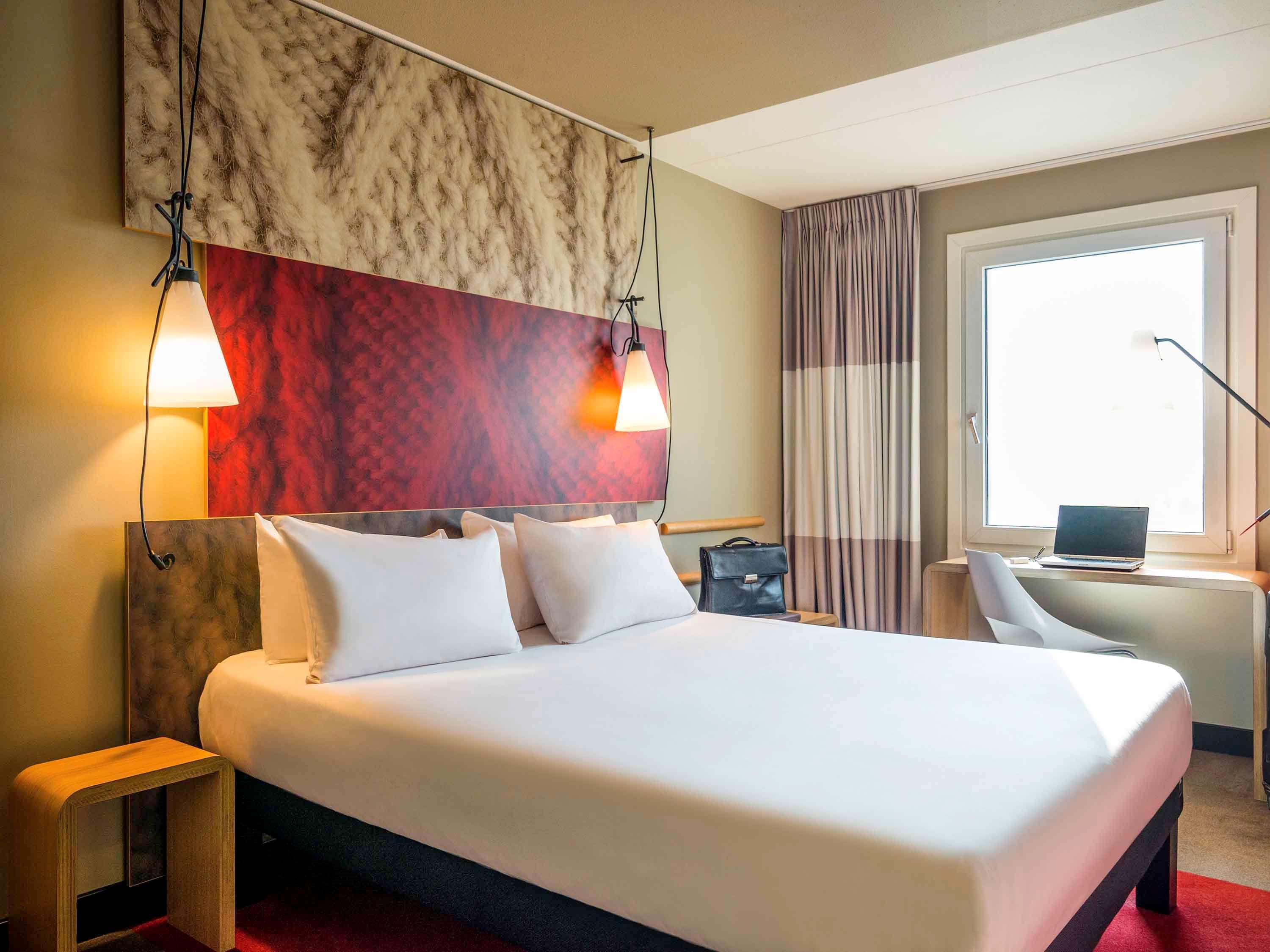 ไอบิส อัมสเตอร์ดัมแอร์พอร์ต Hotel บาดโฮเวอดอร์ป ภายนอก รูปภาพ
