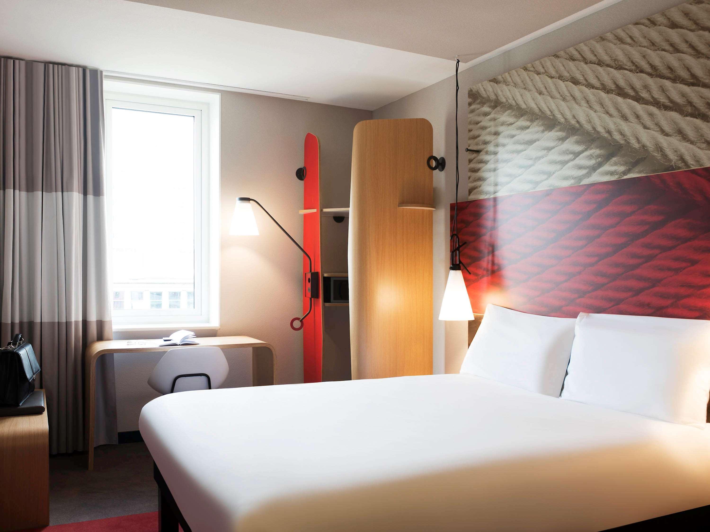 ไอบิส อัมสเตอร์ดัมแอร์พอร์ต Hotel บาดโฮเวอดอร์ป ภายนอก รูปภาพ