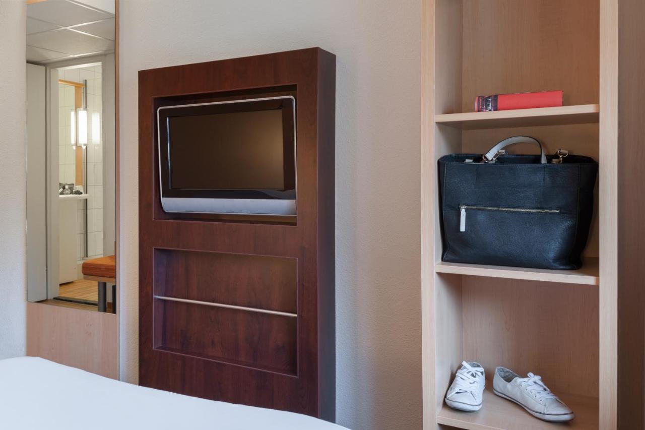 ไอบิส อัมสเตอร์ดัมแอร์พอร์ต Hotel บาดโฮเวอดอร์ป ภายนอก รูปภาพ